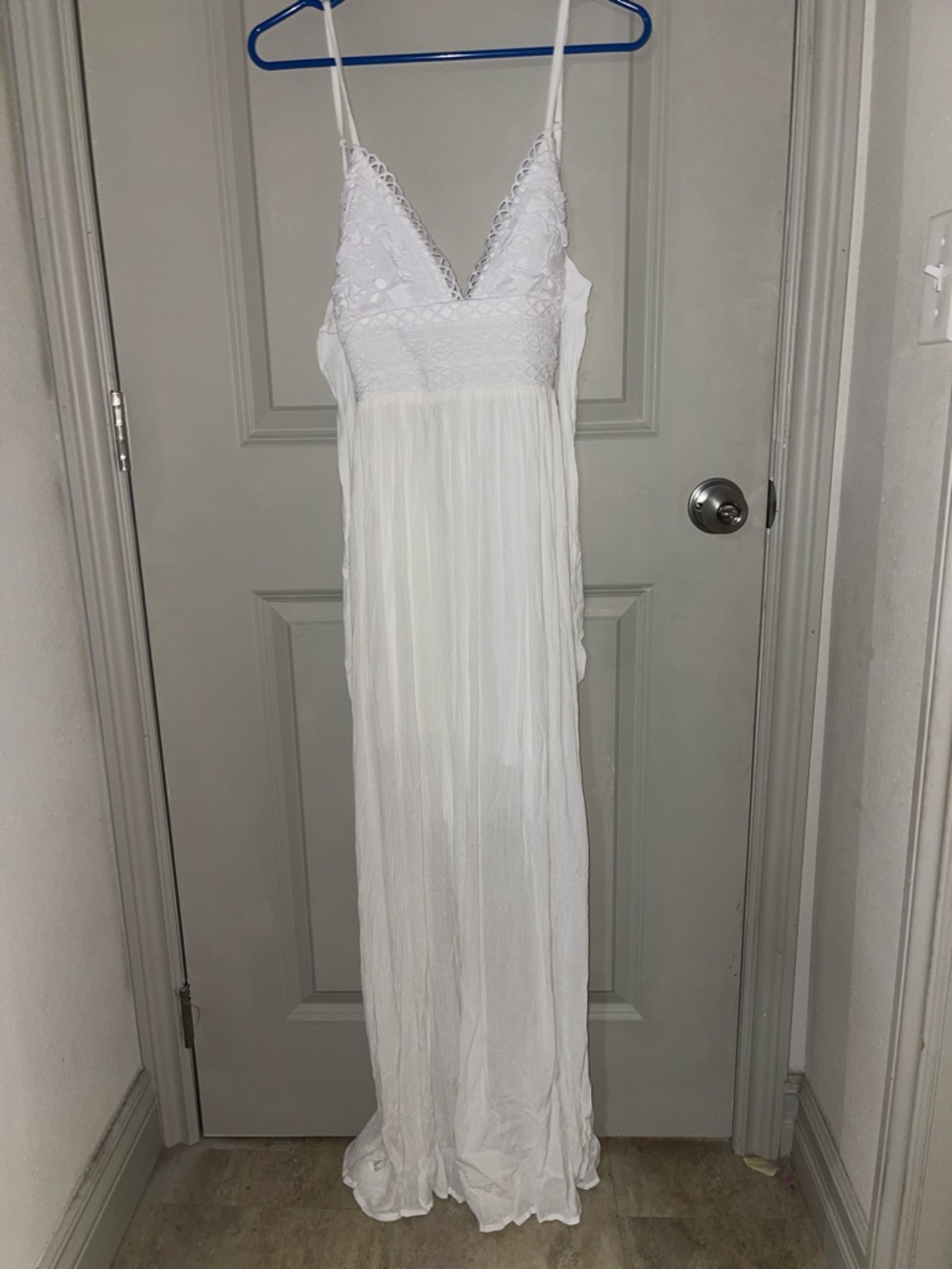 Lovely Day White Lace Spaghetti-Strap Maxi Dress Size Small NWOT